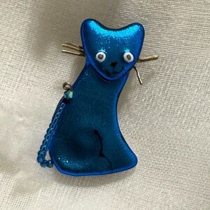 Blue Cat  Brooch